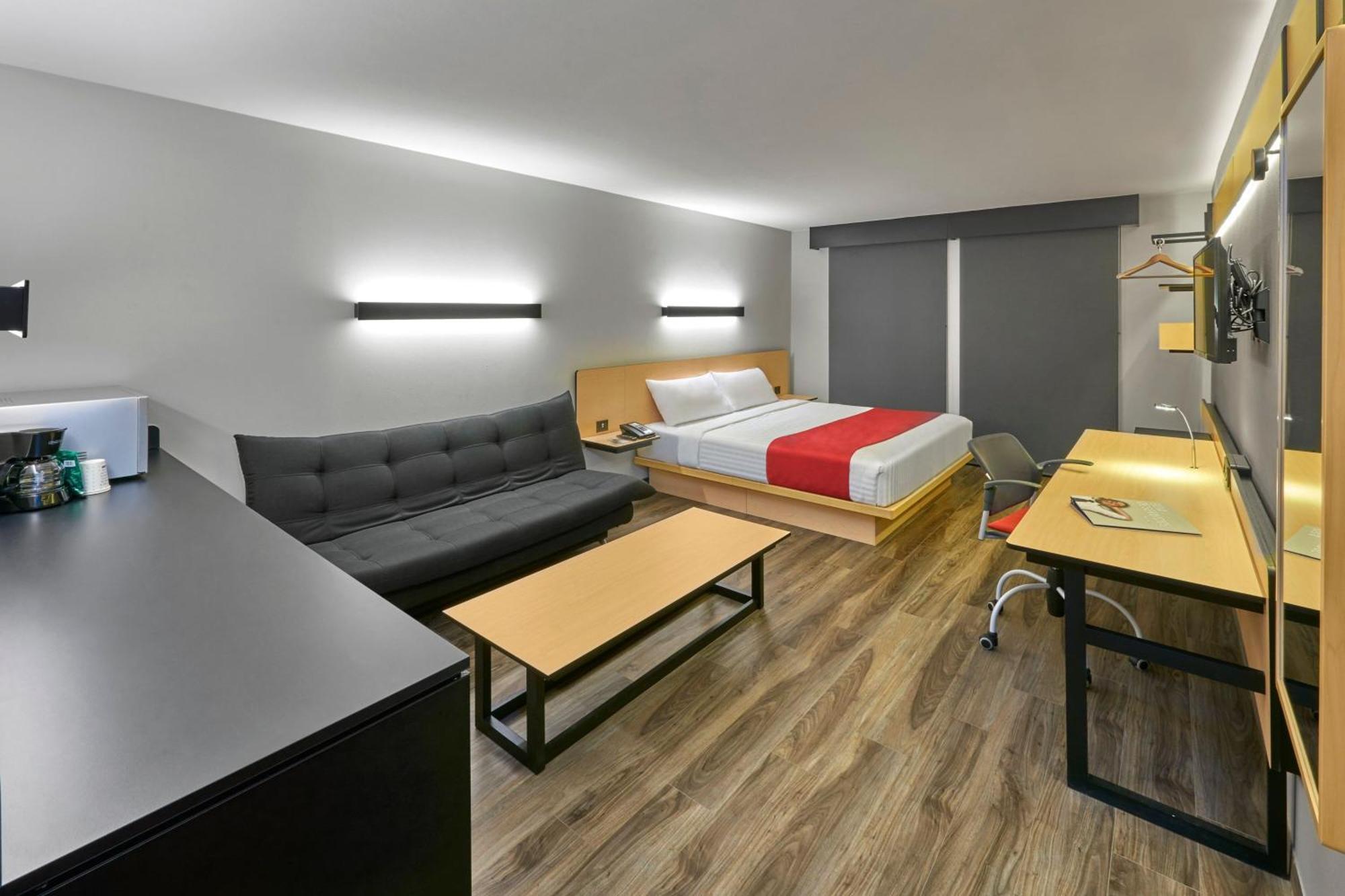 City Express Plus By Marriott Leon Centro De Convenciones Eksteriør billede