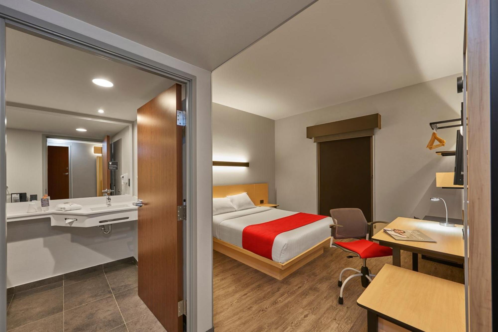 City Express Plus By Marriott Leon Centro De Convenciones Eksteriør billede