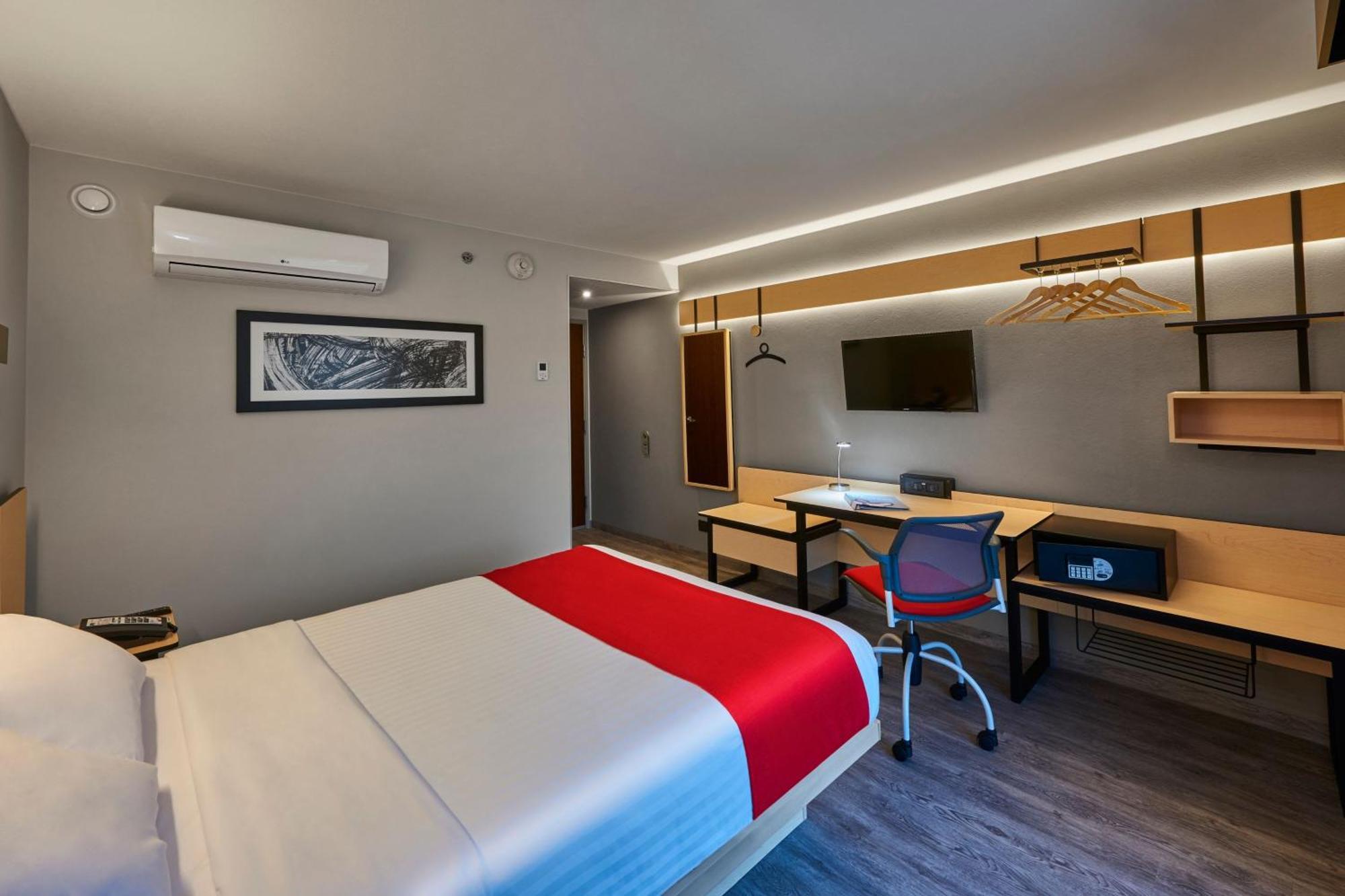 City Express Plus By Marriott Leon Centro De Convenciones Eksteriør billede