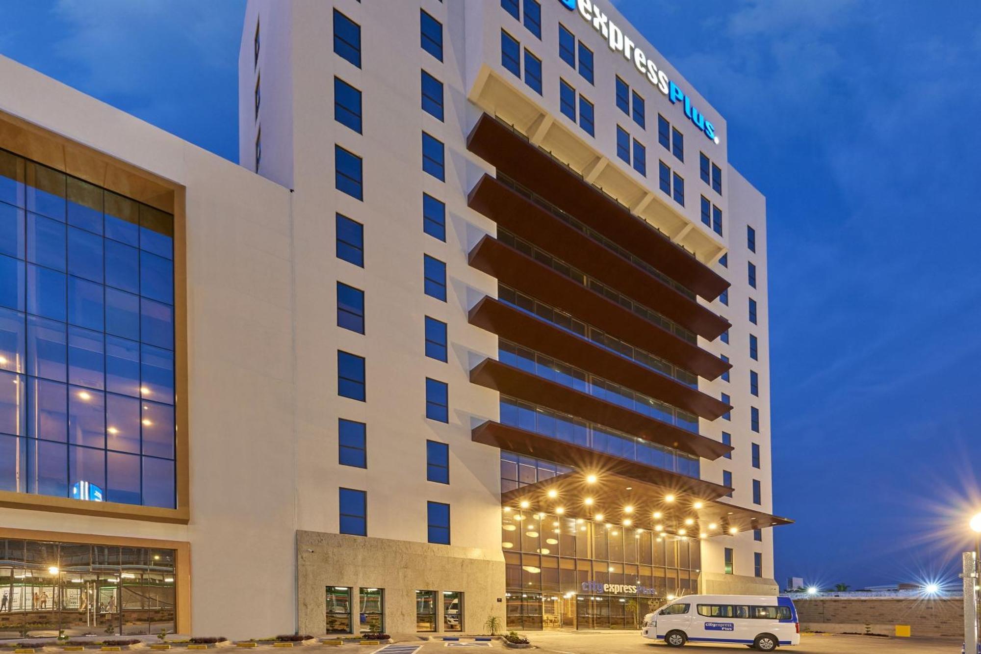 City Express Plus By Marriott Leon Centro De Convenciones Eksteriør billede