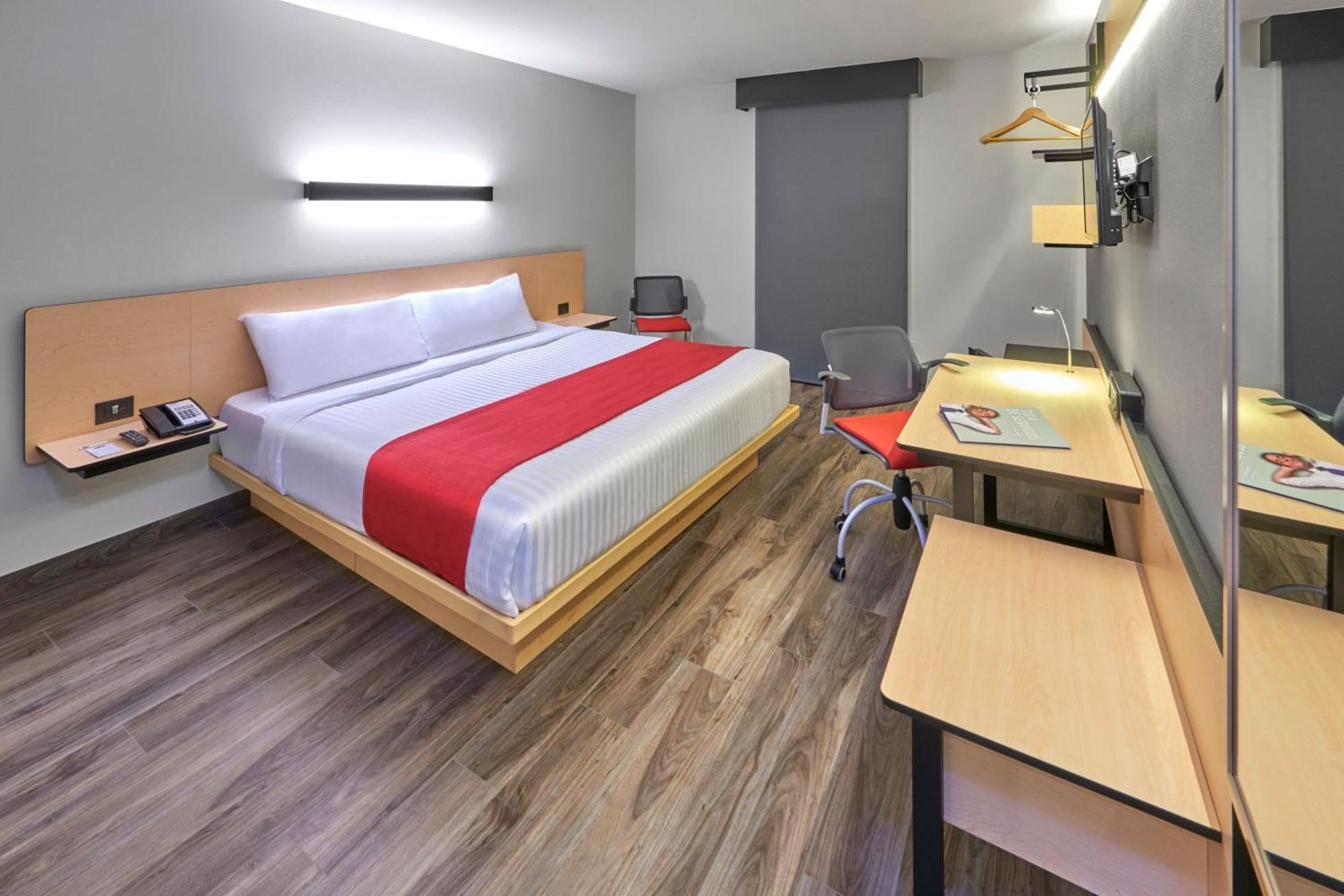 City Express Plus By Marriott Leon Centro De Convenciones Eksteriør billede