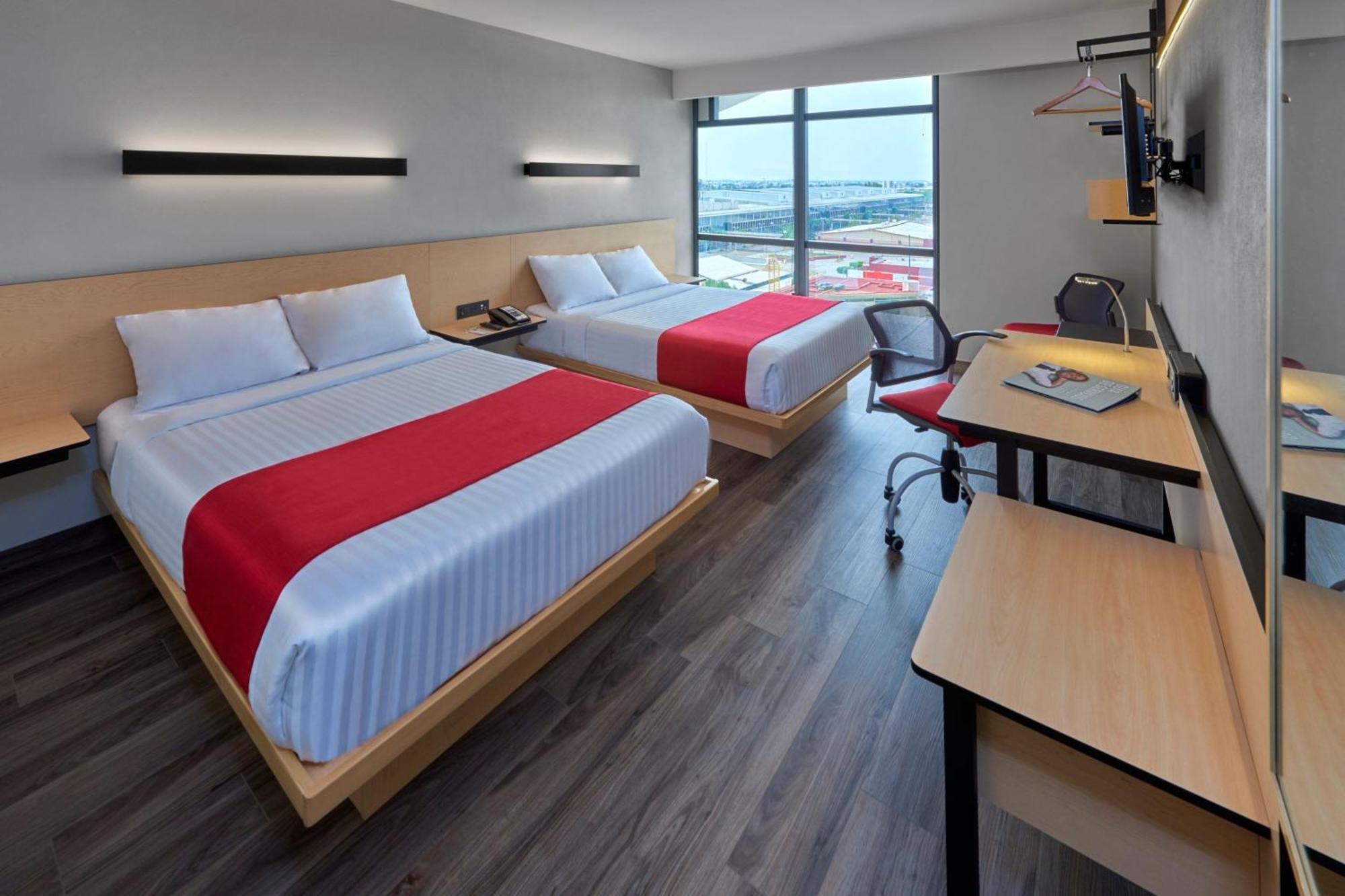 City Express Plus By Marriott Leon Centro De Convenciones Eksteriør billede